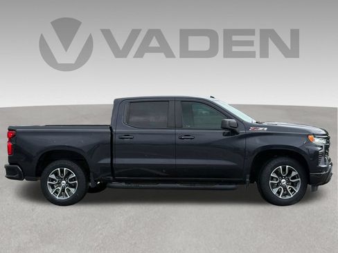 Used 2023 Chevrolet Silverado 1500 RST w/ Z71 Off-Road Package AWD/4WD image 11