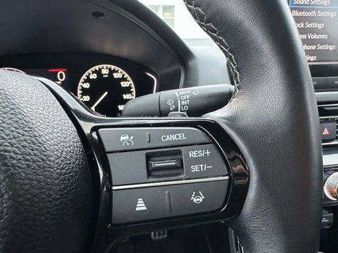 Used 2025 Honda Civic Sport image 9