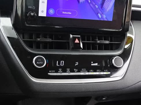 Used 2023 Toyota Corolla LE FWD image 30