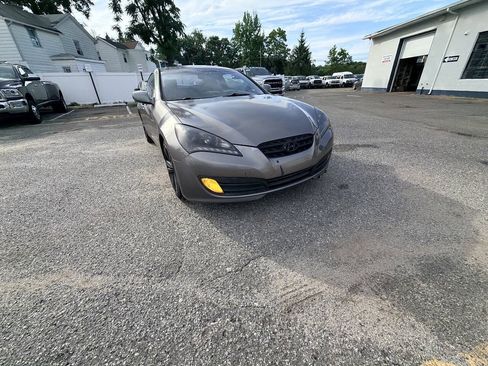 Used 2010 Hyundai Genesis 2.0T RWD image 22