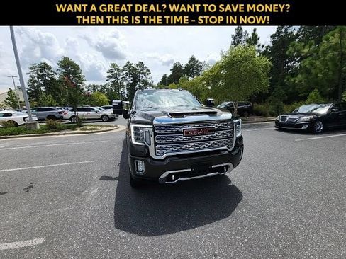 Used 2022 GMC Sierra 3500 Denali w/ Denali Ultimate Package AWD/4WD image 4