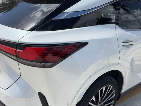 Used 2024 Lexus RX 350 Premium Plus w/ Convenience Package image 7