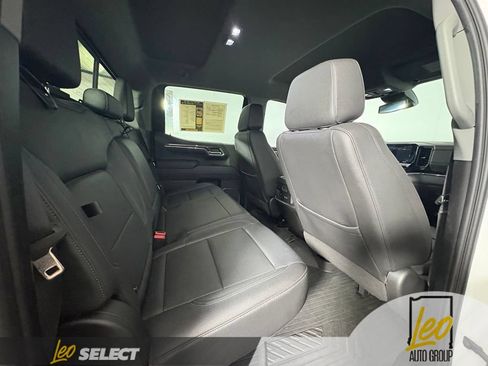Used 2024 Chevrolet Silverado 1500 LTZ AWD/4WD image 10