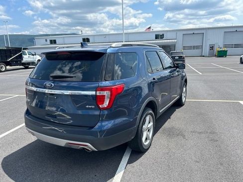 Used 2016 Ford Explorer XLT w/ Equipment Group 202A AWD/4WD image 3