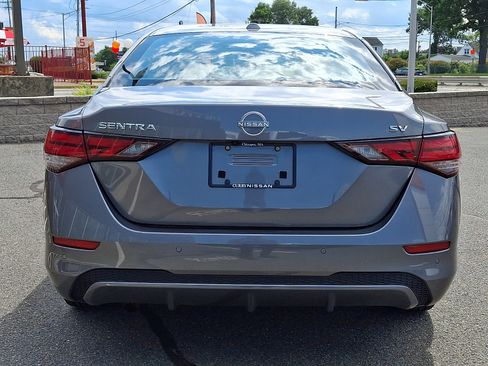 Used 2024 Nissan Sentra SV FWD image 6