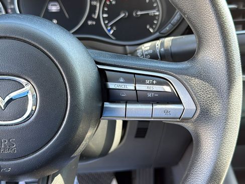Used 2022 MAZDA MAZDA3 Sedan FWD image 12