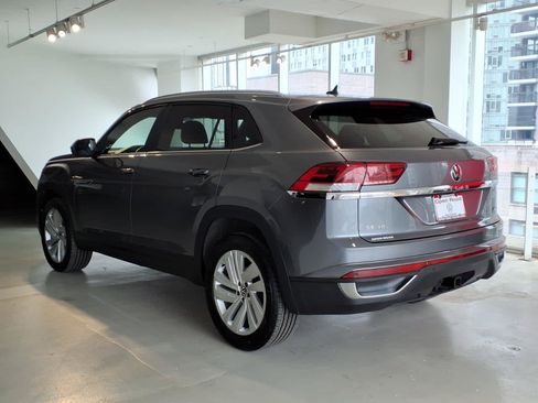 Certified 2023 Volkswagen Atlas Cross Sport SE w/ Panoramic Sunroof Package AWD/4WD image 6