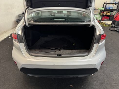 Used 2024 Toyota Corolla LE FWD image 6