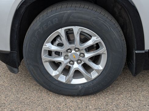 Certified 2021 Chevrolet Traverse Premier w/ Redline Edition image 7