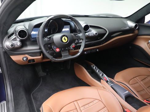 Certified 2022 Ferrari F8 Tributo RWD image 13