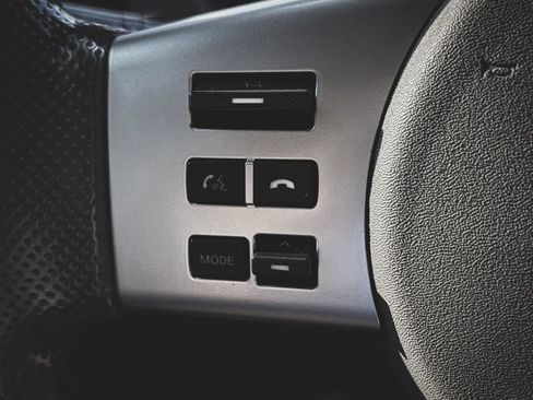 Used 2020 Nissan Frontier SV w/ Midnight Edition Floor Mats AWD/4WD image 10