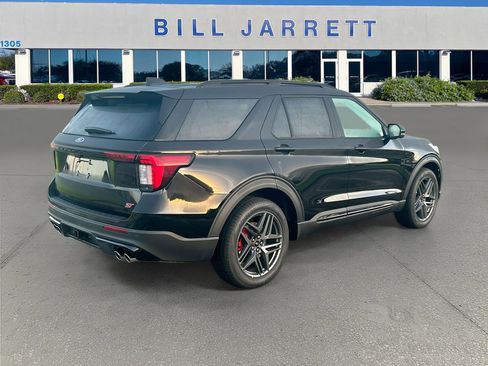New 2026 Ford Explorer ST RWD image 4