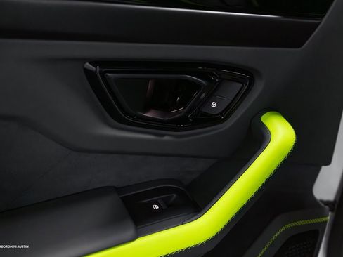 New 2025 Lamborghini Urus SE image 38