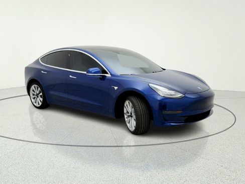 Used 2020 Tesla Model 3 Standard Range image 5