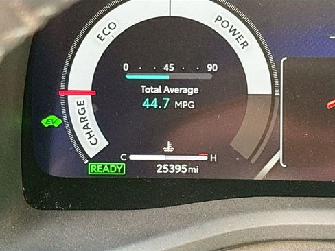 Used 2025 Toyota Camry XSE FWD image 15