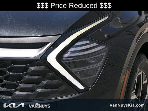Used 2025 Kia Sportage LX FWD image 36
