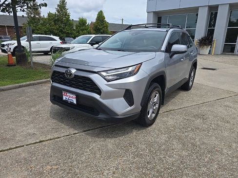 Used 2023 Toyota RAV4 XLE w/ Convenience Package FWD image 20