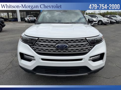 Used 2023 Ford Explorer Limited w/ Equipment Group 301A image 2