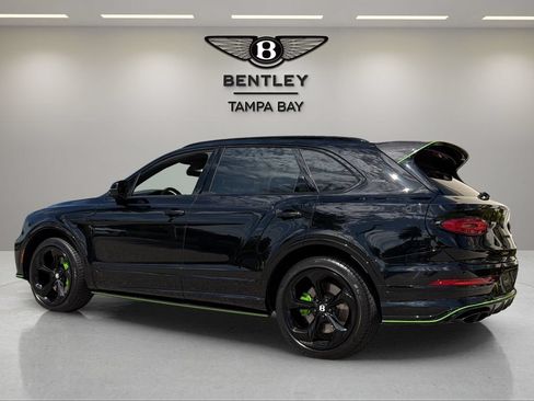 Used 2025 Bentley Bentayga AWD/4WD image 3