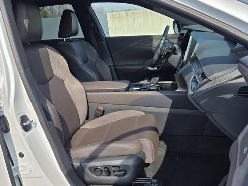 Certified 2024 Lexus RX 350 FWD w/ Convenience Package image 12