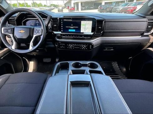 Used 2025 Chevrolet Silverado 1500 LT w/ Safety Package AWD/4WD image 7
