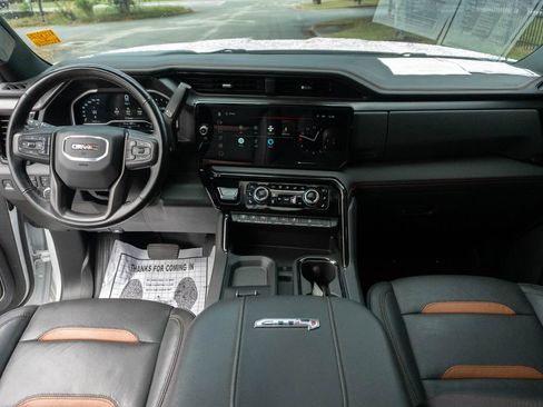 Used 2024 GMC Sierra 2500 AT4 w/ AT4 Premium Plus Package AWD/4WD image 36