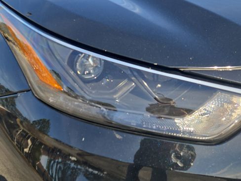 Used 2022 Toyota Highlander XLE image 5