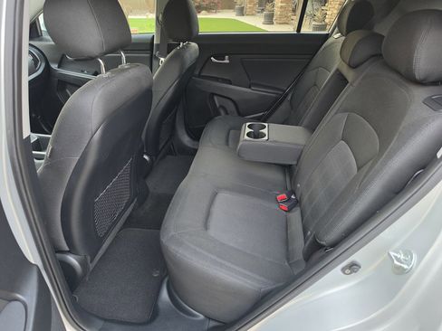 Used 2013 Kia Sportage LX FWD image 32