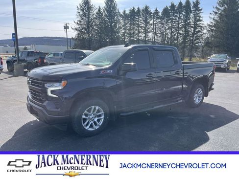 Used 2022 Chevrolet Silverado 1500 RST AWD/4WD image 1