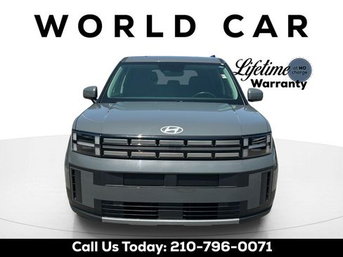 Used 2024 Hyundai Santa Fe SE FWD image 2