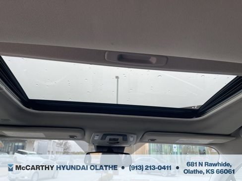 Used 2021 Toyota Sienna XLE w/ XLE Plus Package FWD image 12