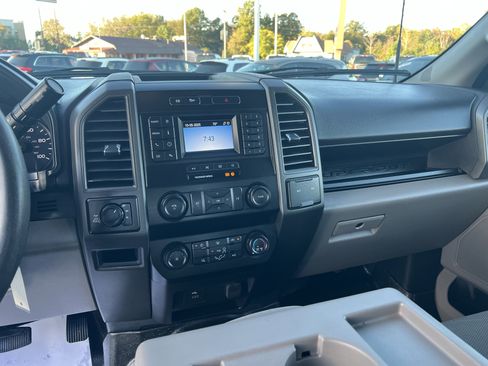 Used 2022 Ford F250 XL w/ Power Equipment Group image 24