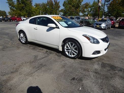 Used 2012 Nissan Altima 3.5 SR image 5