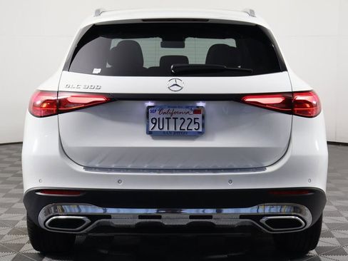 Certified 2026 Mercedes-Benz GLC 300 image 5