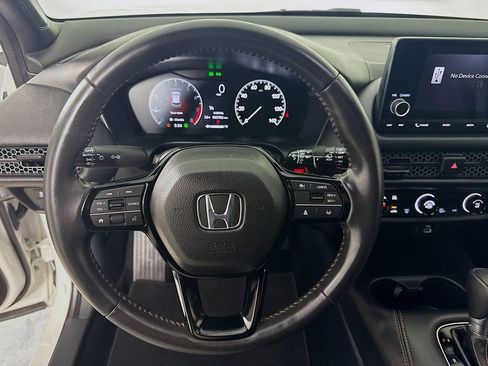 Used 2024 Honda HR-V Sport image 12
