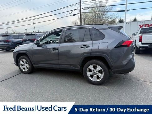 Used 2021 Toyota RAV4 XLE w/ Convenience Package image 13
