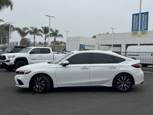 Certified 2024 Honda Civic EX-L image 2