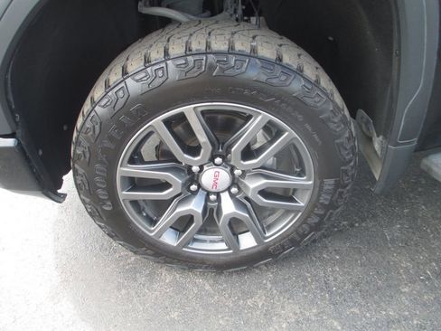 Used 2021 GMC Sierra 1500 AT4 w/ AT4 Value Package AWD/4WD image 16