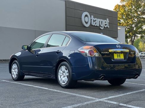 Used 2010 Nissan Altima 2.5 S image 3