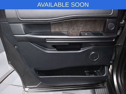 Used 2019 Ford Expedition Max Limited AWD/4WD image 38