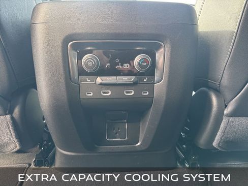 Used 2024 Chevrolet Tahoe High Country image 27