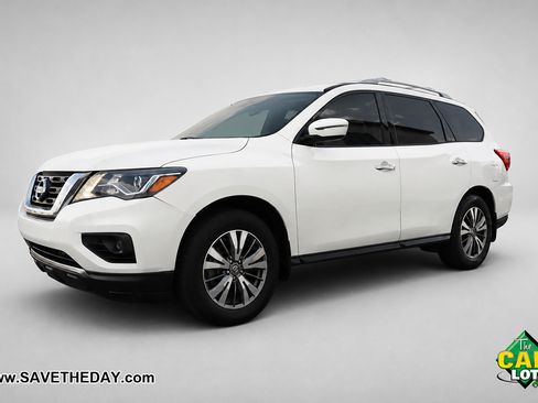 Used 2019 Nissan Pathfinder S AWD/4WD image 4