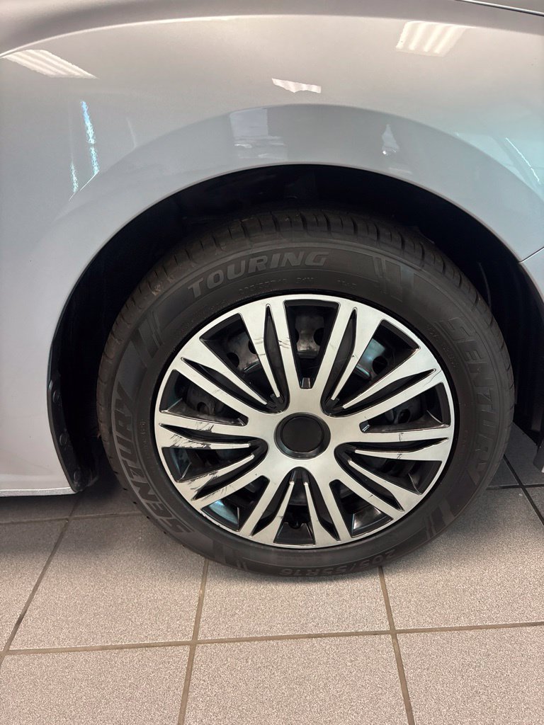 Used 2023 Subaru Impreza 2.0i AWD/4WD image 7