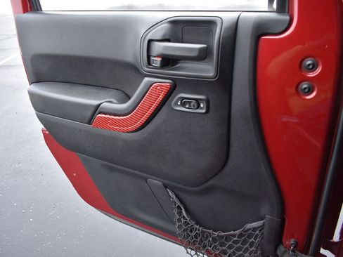 Used 2012 Jeep Wrangler Unlimited Sport image 25