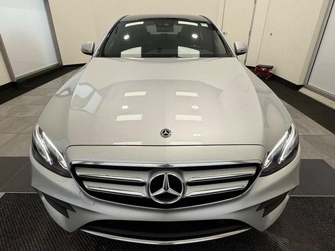 Used 2018 Mercedes-Benz E 400 4MATIC Sedan image 7