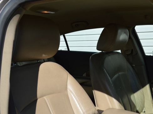 Used 2010 Buick LaCrosse CXL image 19
