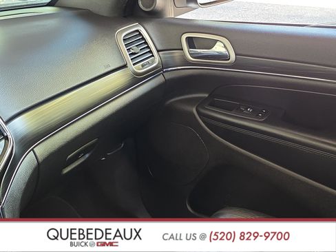 Used 2021 Jeep Grand Cherokee Limited w/ Luxury Group II AWD/4WD image 22