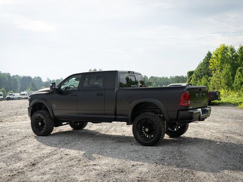 New 2026 RAM 2500 Laramie w/ Night Edition AWD/4WD image 15