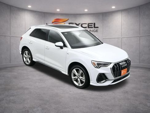 Used 2020 Audi Q3 2.0T Premium Plus w/ Premium Plus Package AWD/4WD image 54