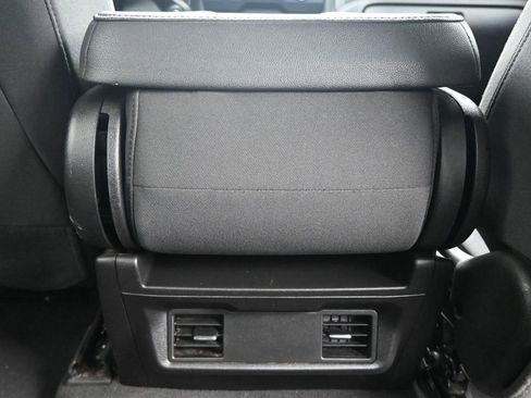 Used 2023 Chevrolet Silverado 1500 Custom image 16